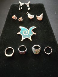 ASSORTED COLLECTION OF MEXICO STERLING SILVER JEWELRY