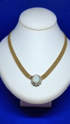 VINTAGE 16' 14K GOLD MESH NECKLACE WITH OPAL CENTER STONE