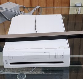 WII CONSOLE GAMING SYSTEM