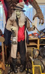 GRAVEDIGGER LIFE SIZE ANIMATRONIC HALLOWEEN PROP