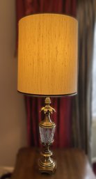 STIFFEL HOLLYWOOD REGENCY BRASS AND CUT GLASS TABLE LAMP