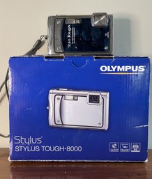 OLYMPUS STYLUS TOUGH-8000