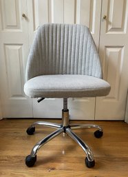 GRAY UPHOLSTERED ADJUSTABLE SWIVEL DESK CHAIR