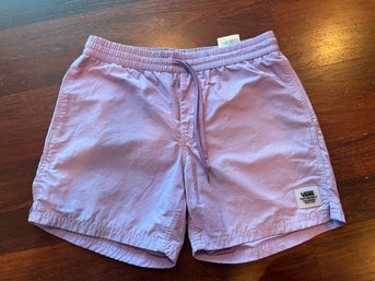 VANS SHORTS SIZE MEDIUM