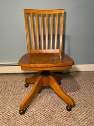 MAPLEWOOD AMERICANA SWIVEL BANKERS CHAIR