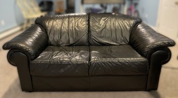 BLACK LEATHER LOVESEAT FROM LEATHER CENTER INC