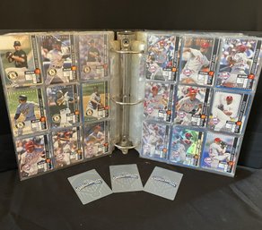 ASSORTED COLLECTION OF BASEBALL CARDS