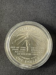 1986-P STATUE OF LIBERTY COMMEMORATIVE SILVER DOLLAR