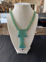 VINTAGE GREEN MESH BRAIDED NECKLACE AND PENDANT