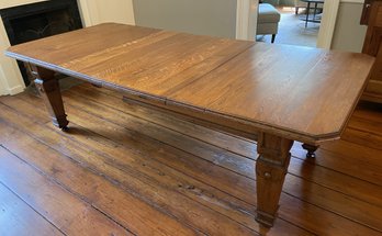 ANTIQUE QUARTERSAWN OAK CRANK DINING TABLE