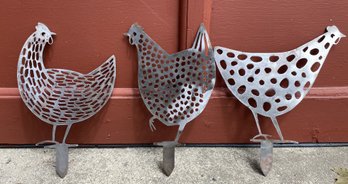 SET OF 3 METAL CHICKEN LAWN DECOR