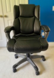 ERGONOMIC FAUX LEATHER OFFICE CHAIR