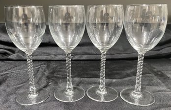 CRYSTAL TWISTED STEM WINE GLASSES