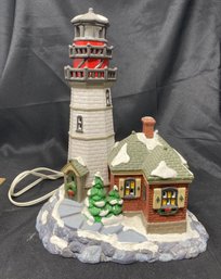 DEPARTMENT 56 SNOW VILLAGE CHRISTMAS COVE LIGHTHOUSE