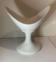 ROSENTHAL FREE SPIRIT TWO ARMED FOOTED BOWL