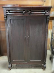 ANTIQUE ENGLISH ARMOIRE IMPORTED FROM ENGLAND