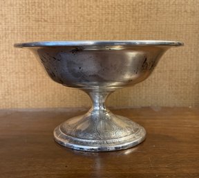 INTERNATIONAL STERLING SILVER COMPOTE CUP