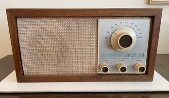 VINTAGE KLH MODEL 21 TABLETOP FM RADIO (2 OF 2)