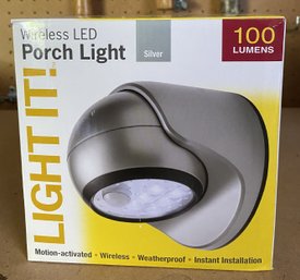 100 LUMENS LIGHT IT! WIRELESS LED PORCH LIGHT