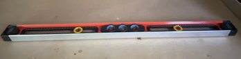 BLACK AND DECKER 3 FT ACCUMARK BEAM LEVEL AND CRAFTSMAN 24 INCH I-BEAM LEVEL