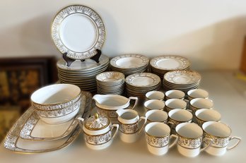 88 PC SET BAVARIA GERMANY ESCHENBACH DINNERWARE SET