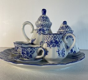Mini Porcelain Tea Set - Blue And White