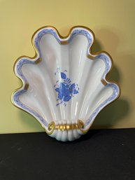 HEREND CHINESE BOUQUET BLUE SHELL DISH
