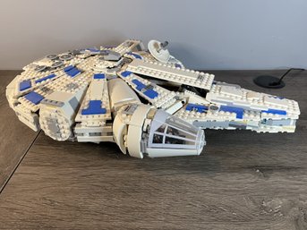 LEGO STAR WARS KESSEL RUN MILLENNIUM FALCON