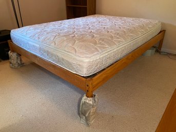 PLATFORM BED FRAME WITH SELECT COMFORT ADJUSTABLE FIRMNESS MATTRESS