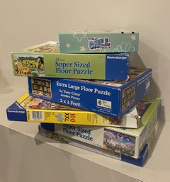 SMALL COLLECTION OF ASSORTED CHILDREN AND ADULT PUZZLES