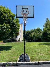 FIRST TEAM SPORTS INVADER EZ CRANK PORTABLE BASKETBALL GOAL