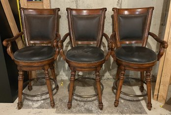 SET OF 3 EUROPEAN COUNTRY STYLE WAVERLY PLACE SWIVEL BAR STOOL IN CHERRY VENEER BY HOOKER FURNITURE