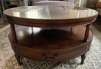 ROUND MAHOGANY COFFEE TABLE IN THE STYLE OF DUNCAN PHYFE