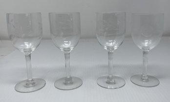 SET OF 4 WINE GLASSES