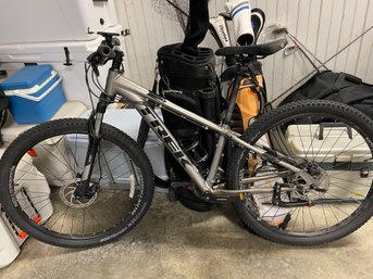 TREK MARLIN 5 GREY MOUNTAIN BIKE 27.5 INCH