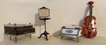 COLLECTION OF MINIATURE MUSICAL FIGURINES