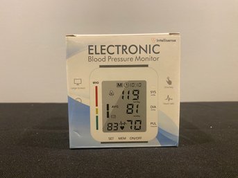 WRIST ELECTRONIC BP MONITOR BY INTELLISENSE