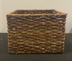 VINTAGE WICKER STORAGE BASKET