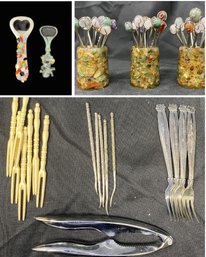 ASSORTED COLLECTION OF COCKTAIL UTENSILS