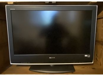 32' SONY BRAVIA LCD HDTV