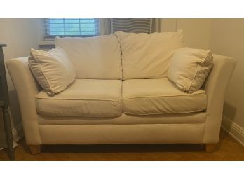 FULL SIZE SEALY SLEEPER LOVESEAT