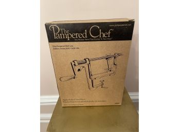 The Pampered Chef Apple Peeler/corer/slicer