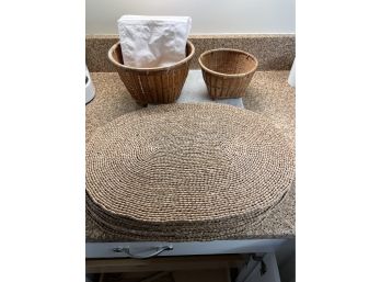 Placemats & Baskets