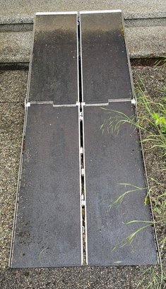 R00 - Foldable Metal  PVI Ramp