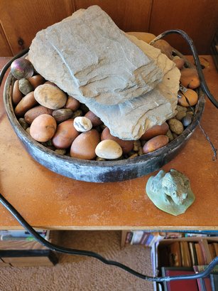 R3 15 Inch Table Top Fountain With Rocks
