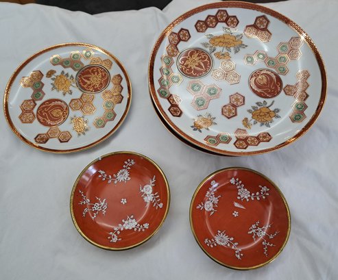 Japanese Imari Plates Set Of Six Large And One Small And Two Japanese Porcelain Bowls With Brass Casing
