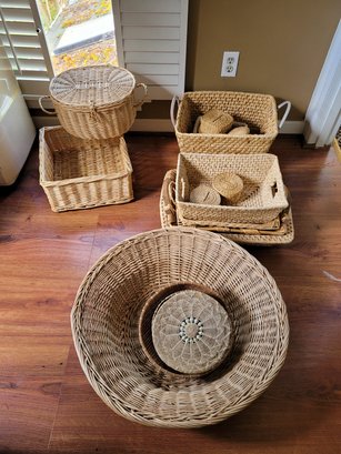 R10 Collection Of Baskets In Assorted Sizes
