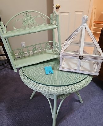 R8 Wicker Table With Glass, Wicker Two-tier Shelf, And Plastic/wood Small Green House