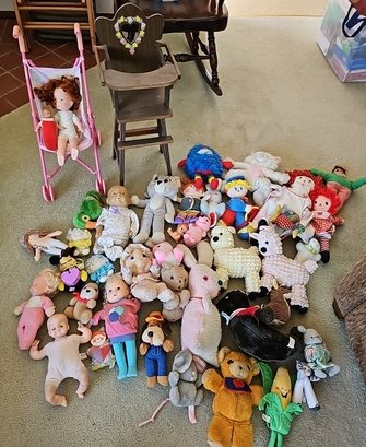 R8 Misc Dolls With Stuffed Animals, Doll High Chair And Stroller