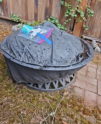 R00 Fire Pit With Cover